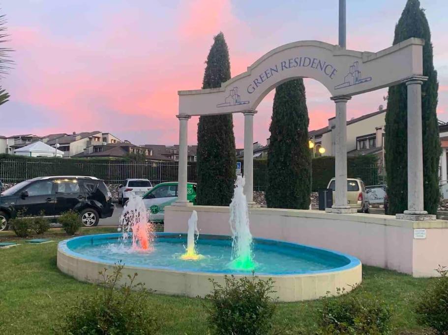 Green Apartment And Pools Desenzano del Garda Eksteriør bilde